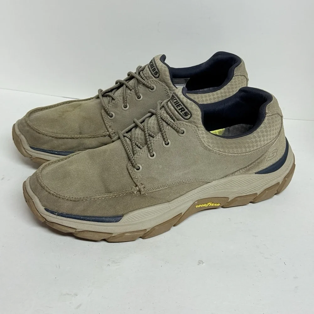 Skechers Respected Loleto Men's Size 9.5 Relaxed Fit Shoes Tan Canvas 204329